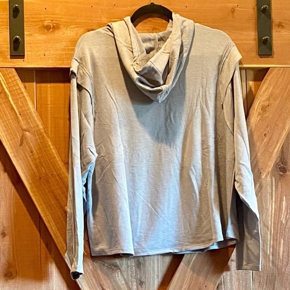NWOT Andree by Unit Hoodie with fun sleeve details, Heather Grey, Size: L - Picture 3 of 6